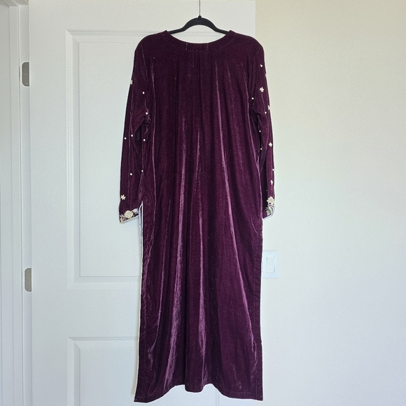 Purple Velvet Embroidered Pakistani/Punjabi/Indian Suit by Erum Emaan - Size XL - Picture 3 of 15